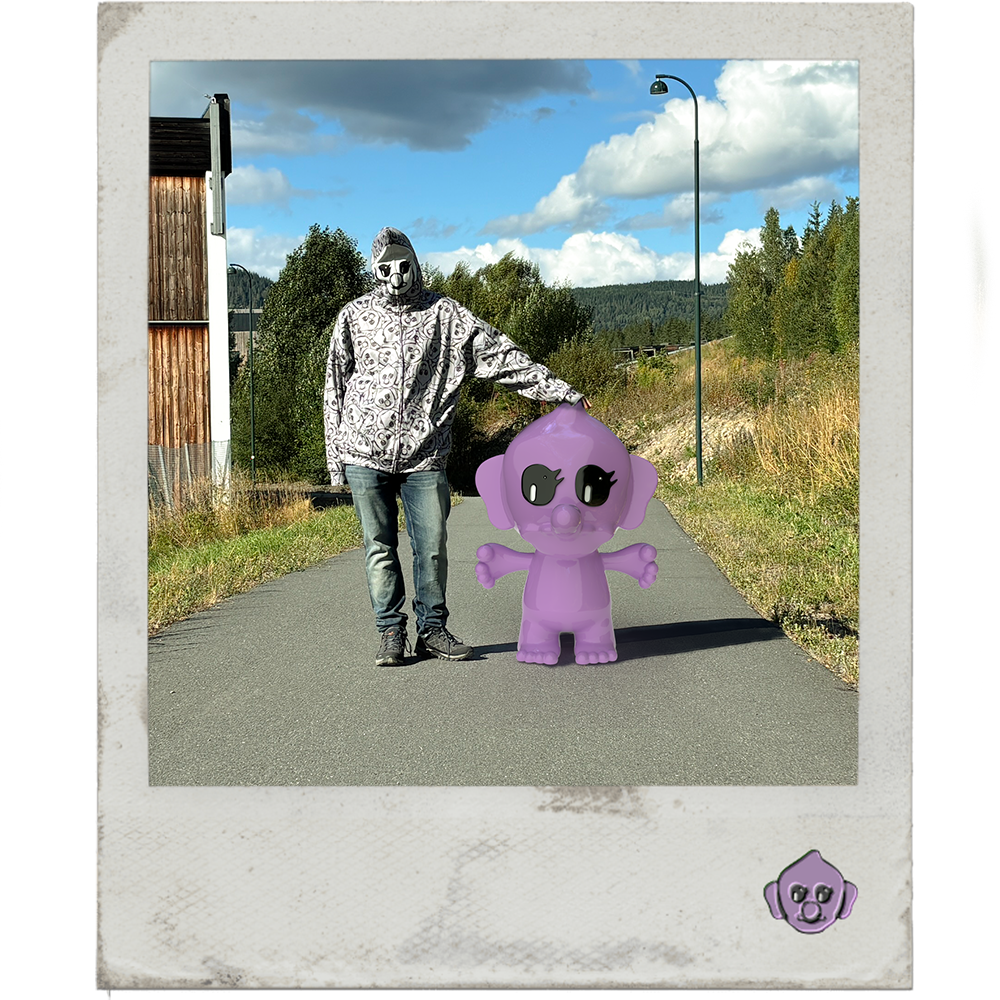 Giant Trollibu Art Figure – Lavender